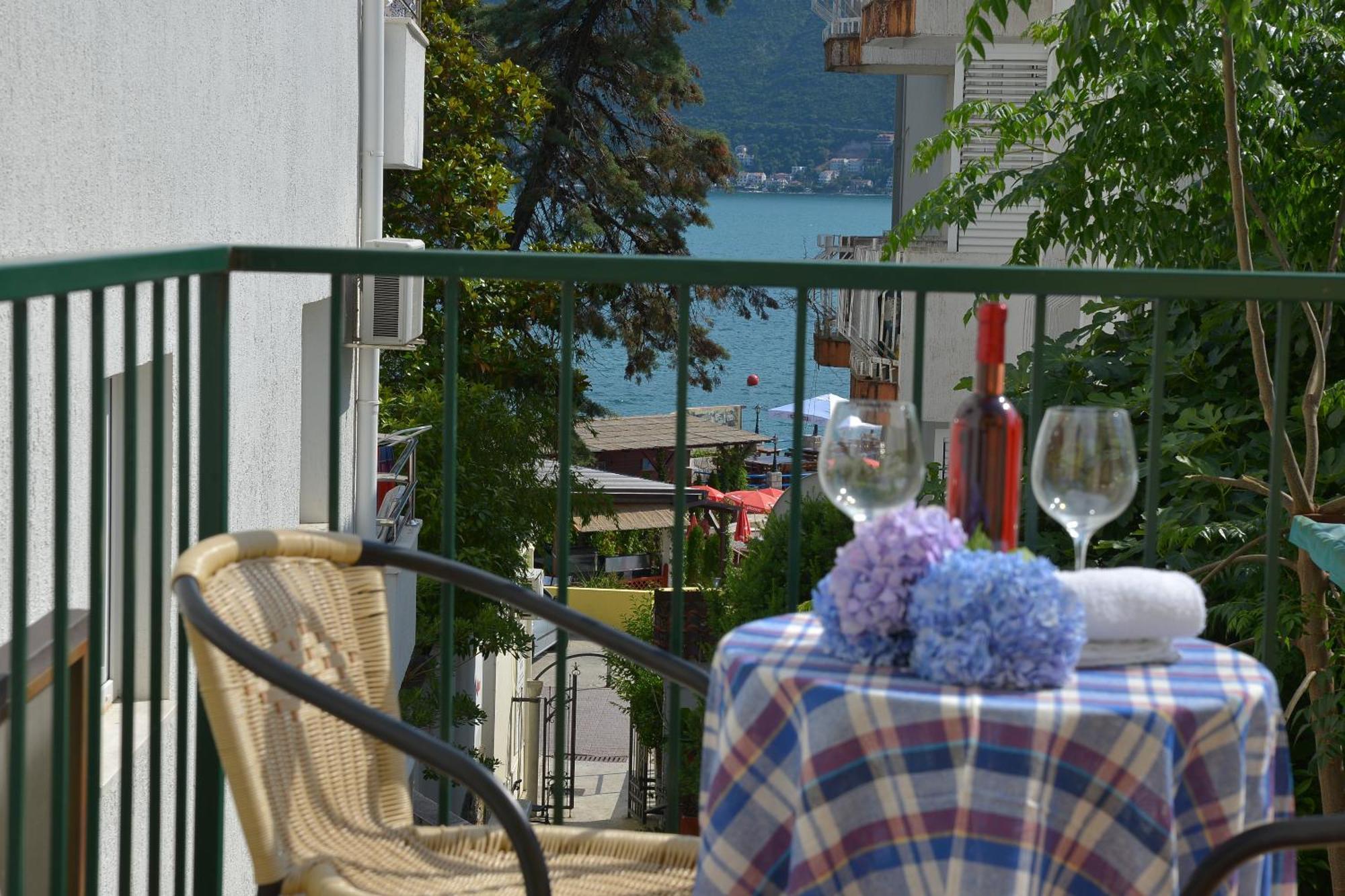 Solar Apartments Herceg Novi Ngoại thất bức ảnh